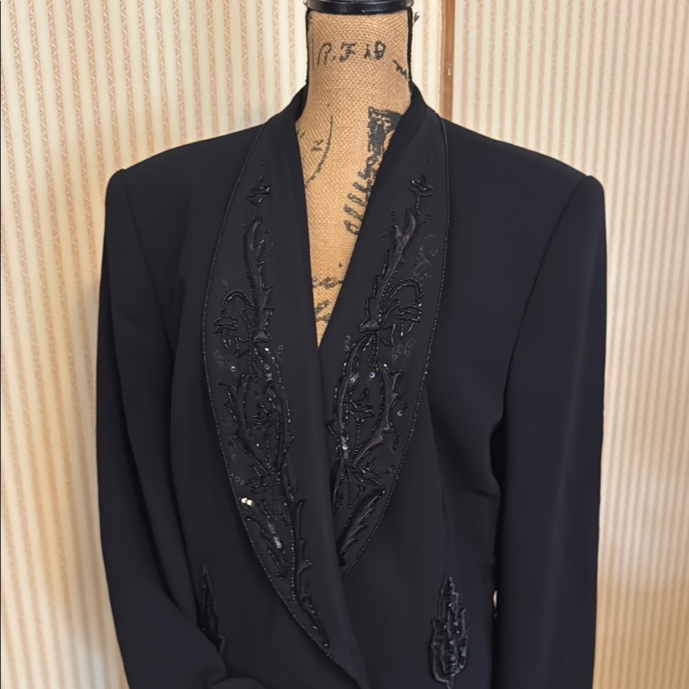 SOLINI Black Tailored Blazer with Shawl Collar